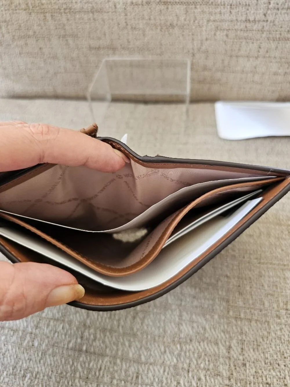 NWT Michael Kors Jet Set Brown Signature Medium Slim Bifold Wallet $98